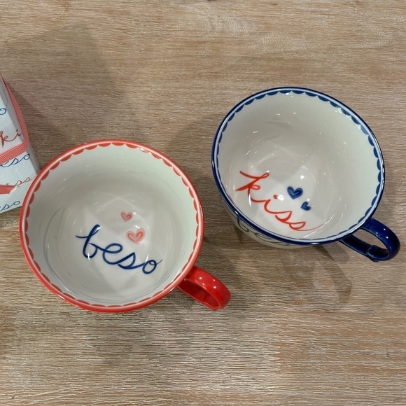 NWT Anthropologie Libby VanderPloeg Kisses Mugs, Set of 2 - Picture 3 of 10